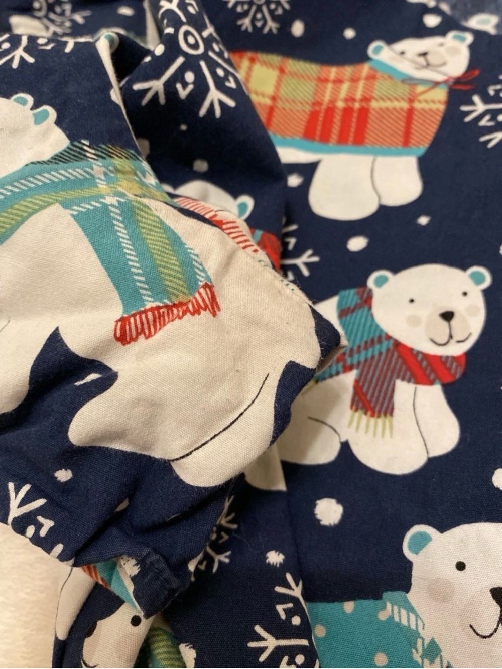 Women’s Navy Polar Bear Winter Print V-Neck Scrub Top - Picture 14 of 15